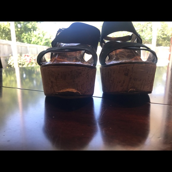 Black size 8 wedges - Picture 4 of 4
